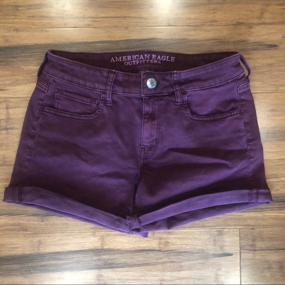 Maroon AE mid-rise Shorts